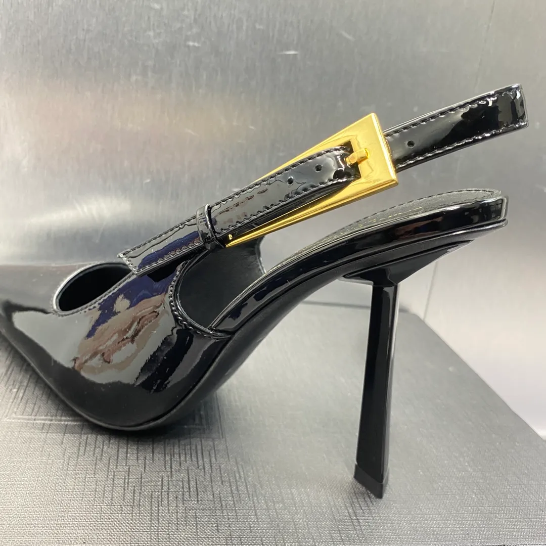 👟👟Ex-factory price 660👟👟 𝐒𝐚𝐢𝐧𝐭 𝐋𝐚𝐮𝐫𝐞𝐧𝐭# Saint Laurent 23F/W small gold bar high heels continue the past high-end and elegant ysl small gold bar heels are really good-looking! Saint Laurent square pointed toe slingback high-heeled shoes. The small gold bar heels really fully highlight the neat and minimalist annual party party. 👟👟factory price. A must-have for arty. Flash sale. So eye-catching. Upper: Customized cow patent leather. Outsole: Genuine leather outsole. Size: 35-40 (40 customized items are not returnable)